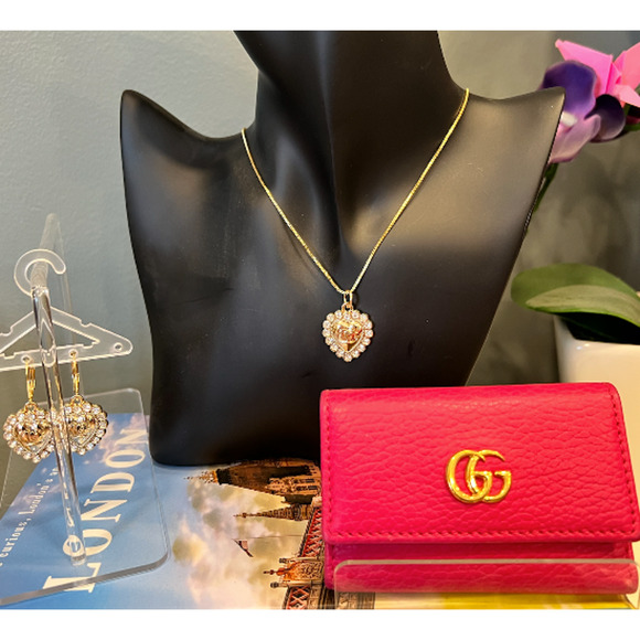 Gucci Gold & Crystal GG Heart Monogram Dangle Earrings (GGXX044) - Picture 4 of 6